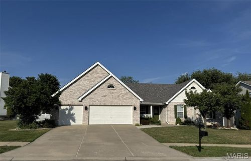 727 Hawk Run Dr, O Fallon, MO, 63368-3778 | Card Image