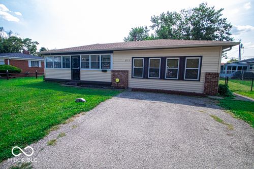 2752 N Keystone Ave, Indianapolis, IN, 46218-2732 | Card Image