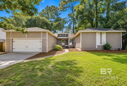 108 Buena Vista Dr, Daphne, AL, 36526-7914 | Card Image