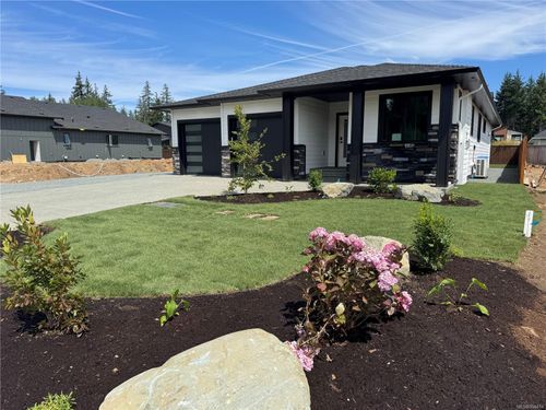 766 Sitka St, Campbell River, BC, V9H0G4 | Card Image