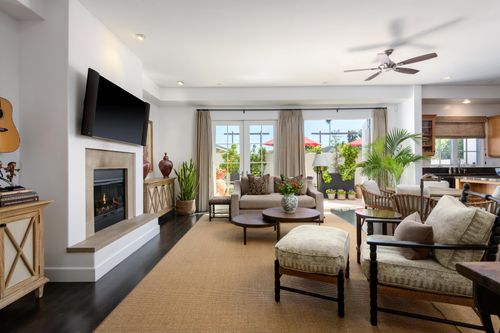 11-121 W De La Guerra St, Santa Barbara, CA, 93101-3282 | Card Image