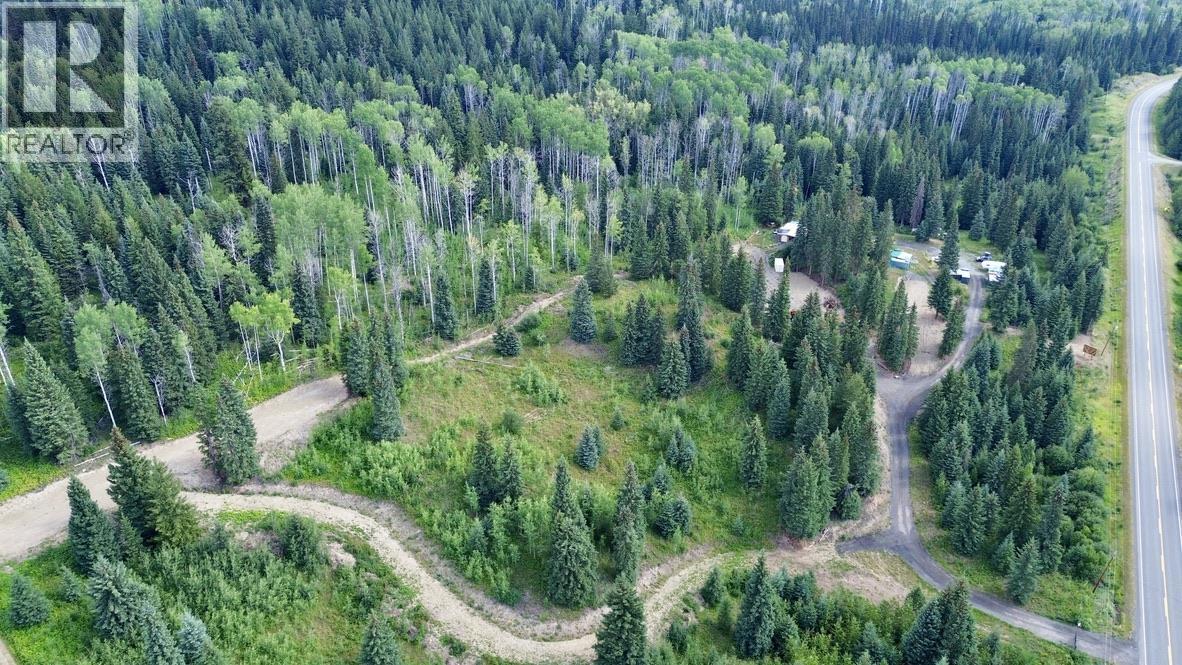 Land in Bridge Lake 4