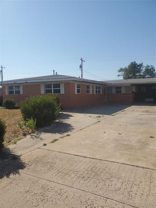 b-321 Pawnee Rd, Burns Flat, OK, 73647-9046 | Card Image