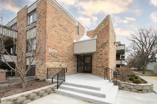 109-1813 Hemlock Pl, Schaumburg, IL, 60173-4229 | Card Image