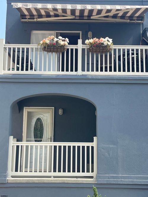 9704 Ventnor Ave, MARGATE CITY, NJ, 08402-8222 | Card Image