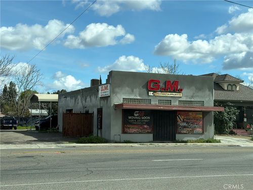 1100 N Fresno St, Fresno, CA, 93701-1145 | Card Image