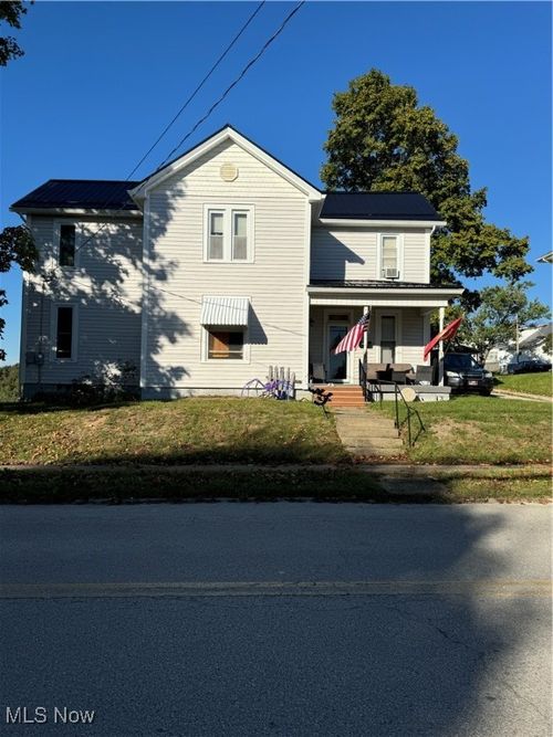 519 W Main St, Barnesville, OH, 43713-1037 | Card Image