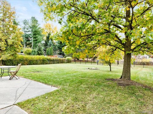 2125 S Delano St, Saint Clair, MI, 48079-5556 | Card Image