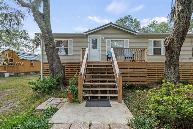 4 View Point Cir, House other with 3 bedrooms, 2 bathrooms and null parking in Saint Helena Island SC | Image 4