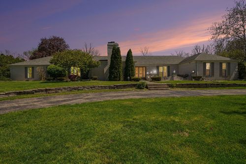 1704 Brookwood Drive, Elkhart, IN, 46514-4237 | Card Image