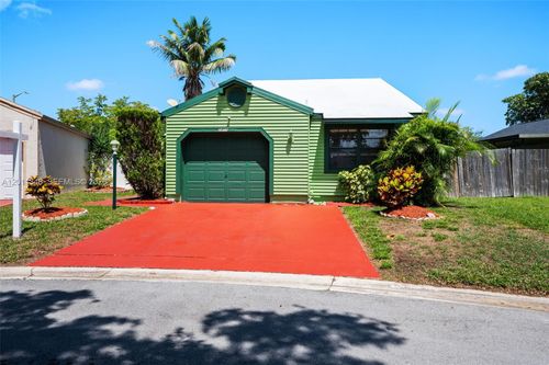 2411 Sw 85th Ter, Miramar, FL, 33025-2119 | Card Image