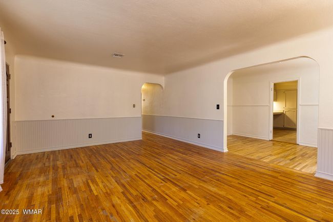 Family Room | Image 8