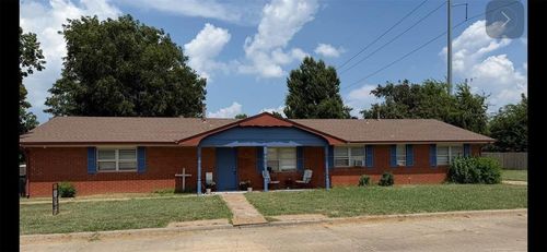 2420 Marshall Dr, Edmond, OK, 73013-4434 | Card Image