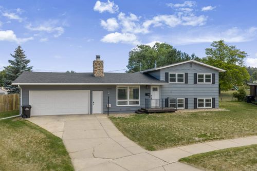 2206 Lockwood Dr, rapid city, SD, 57702-4266 | Card Image