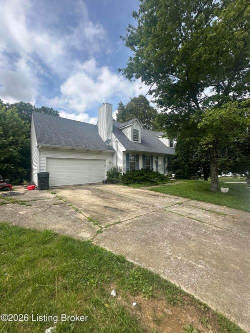 313 Oak Valley Dr, Elizabethtown, KY, 42701-6429 | Card Image