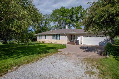 809 Highway 281, Red Cloud, NE, 68970-7003 | Card Image