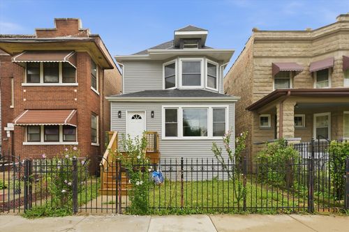 821 N Lockwood Ave, Chicago, IL, 60651-2802 | Card Image