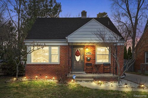 3620 Huron St, Dearborn, MI, 48124-3859 | Card Image