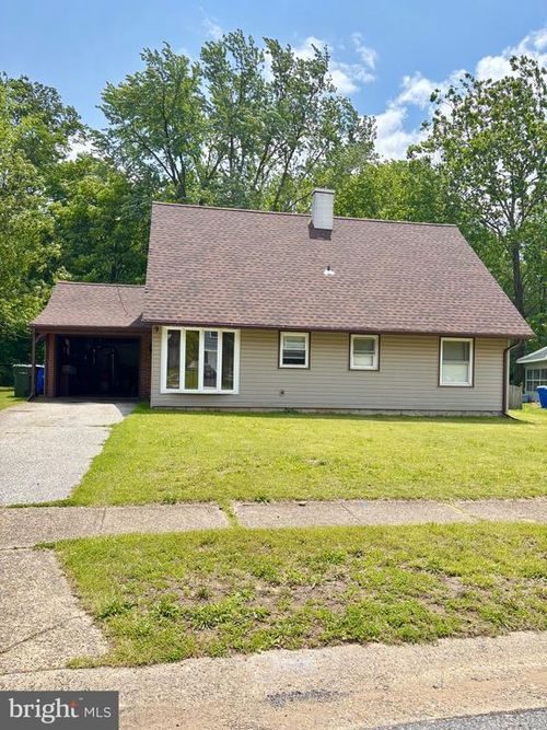 9 Bonnie Ln, Willingboro, NJ, 08046-1629 | Card Image