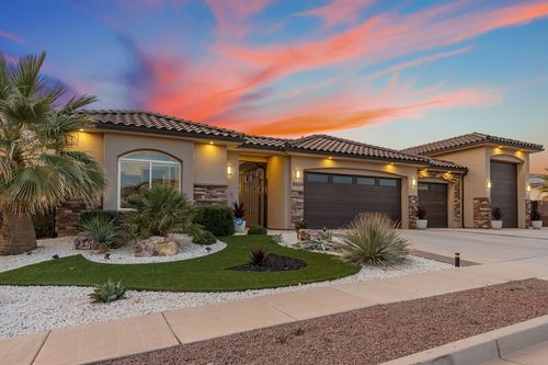 3504 S Pecos Dr, Washington, UT, 84780-3556 | Card Image