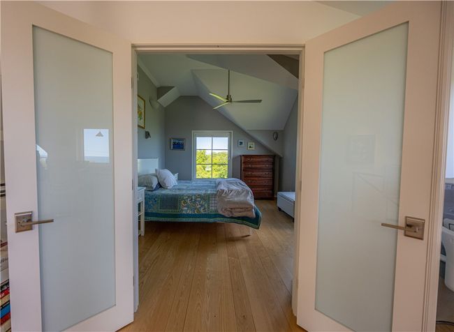 Primary Bedroom | Image 20