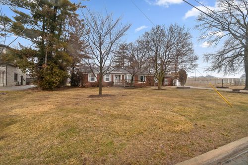 26204 Doxtator St, Dearborn Heights, MI, 48127-3372 | Card Image