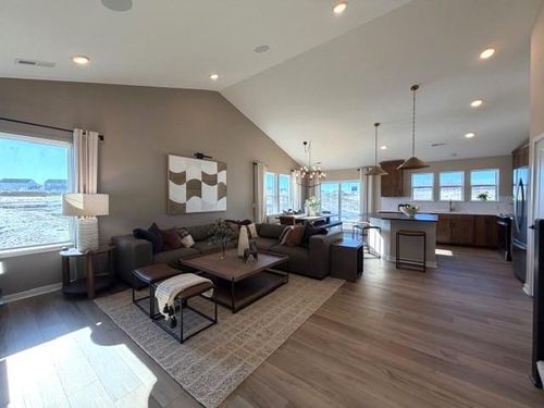 1664 Lund Way, Shakopee, MN, 55379 | Card Image