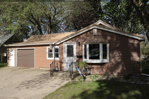 1603 Erie Ave, Spirit Lake, IA, 51360-1627 | Card Image