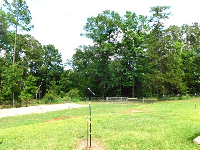 1305 Boyd Rd, Home with 3 bedrooms, 2 bathrooms and 2 parking in Bronson TX | Image 19