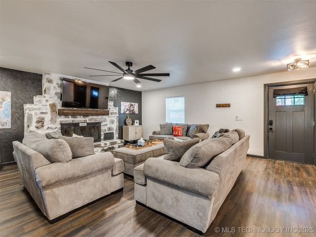 11 Port Duncan Blvd, House other with 3 bedrooms, 3 bathrooms and null parking in Afton OK | Image 8