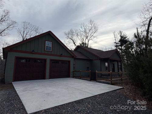 223 Autumn Fern Trl, West Jefferson, NC, 28694-7679 | Card Image