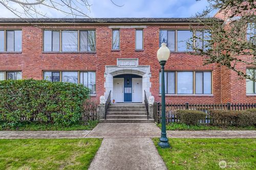 apt-104-2120 Highland Ave, Everett, WA, 98201-2651 | Card Image