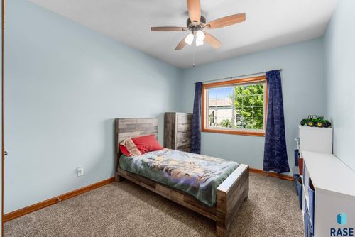 1516 N Maynard Ln Lane, Sioux Falls, SD, 57110 | Card Image