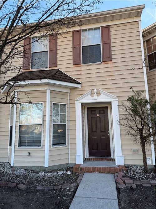 9 Reef Ct, Portsmouth, VA, 23703-5357 | Card Image