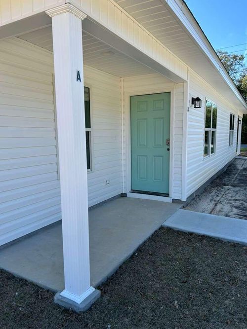 unit-a-b-32 Constitution Avenue, DeFuniak Springs, FL, 32433 | Card Image