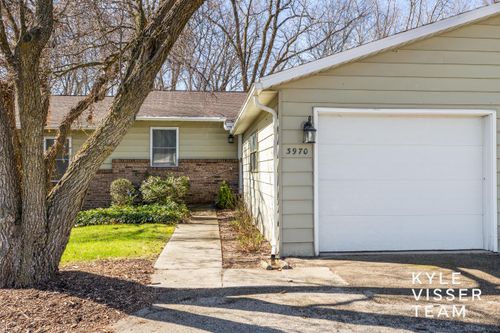 3970 Monte Carlo Ct Se, Kentwood, MI, 49512-1831 | Card Image