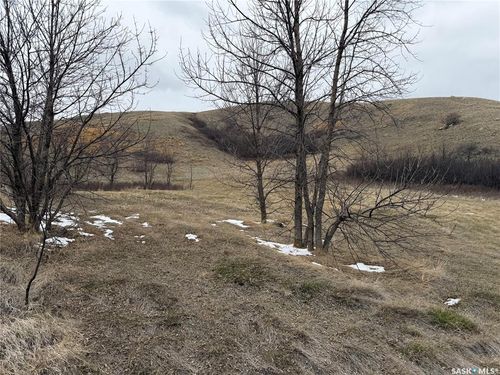 335 Pasqua Lake Road, North Qu'Appelle Rm No. 187, SK, S0G1S0 | Card Image