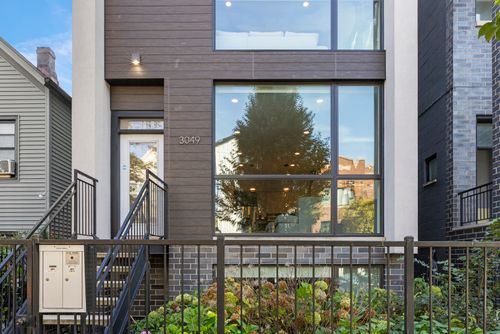 1-3049 Lyndale St, CHICAGO, IL, 60647-2811 | Card Image