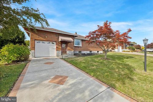 1704 Walter Dr, WILMINGTON, DE, 19810-1517 | Card Image