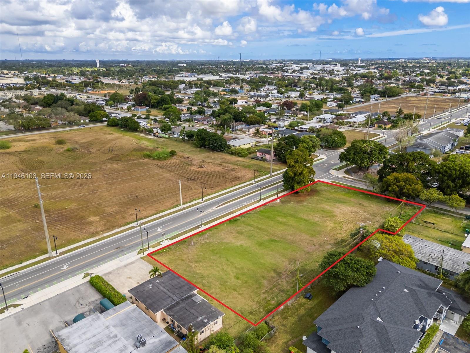Land in Florida City