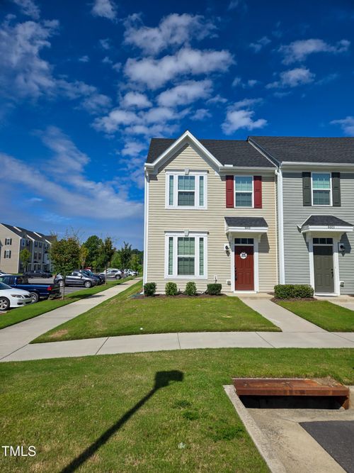 8601 Red Canyon Way, Raleigh, NC, 27616-2603 | Card Image