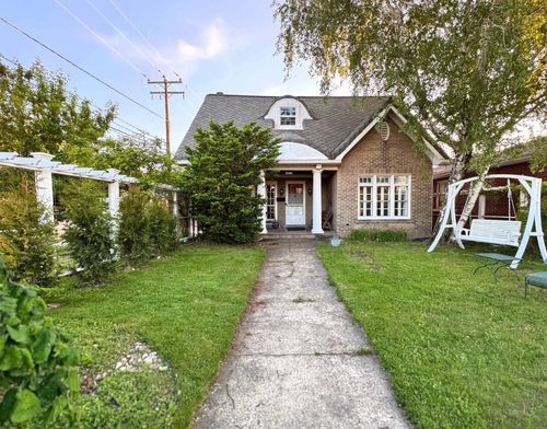 2926 State St, Erie, PA, 16508-1832 | Card Image