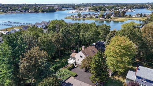 11 Elizabeth Ave, Beverly, MA, 01915-3909 | Card Image