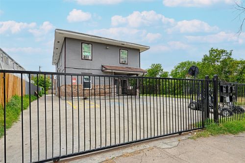 6-3020 South Blvd, Dallas, TX, 75215-2353 | Card Image