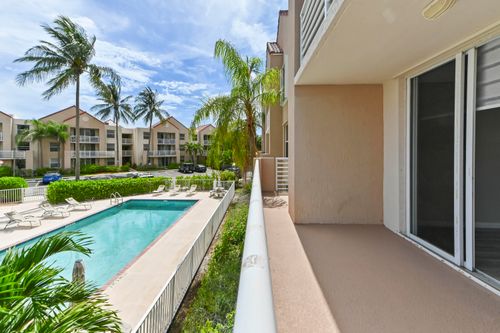 207-2711 Ocean Club Blvd, Hollywood, FL, 33019-3946 | Card Image