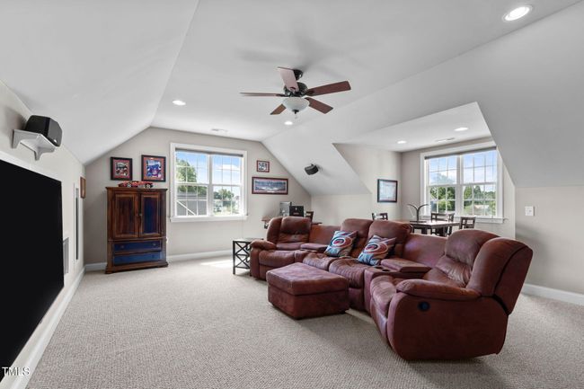 Bons/Game Room | Image 39