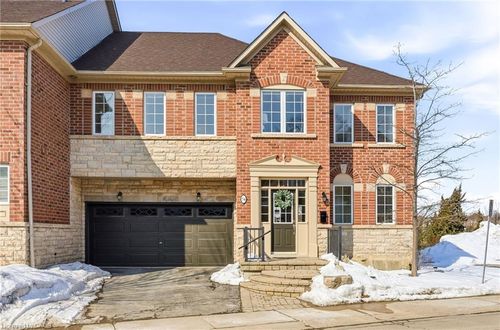 34-300 Ravineview Way, Oakville, ON, L6H7J1 | Card Image