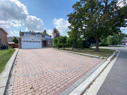 1 Addison St, Richmond Hill, ON, L4C7M2 | Card Image