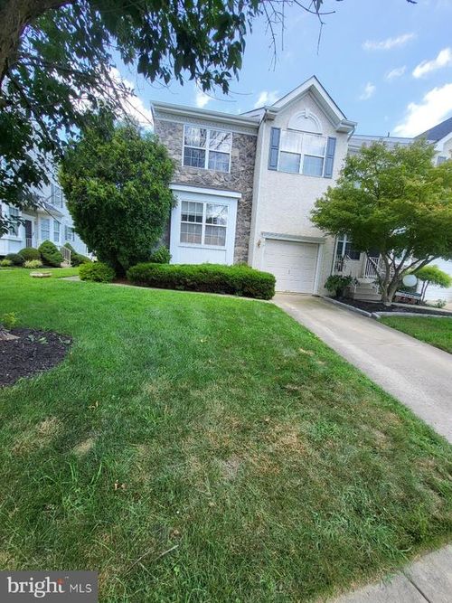 78 Chapel Hill Rd, MOUNT LAUREL, NJ, 08054-8509 | Card Image