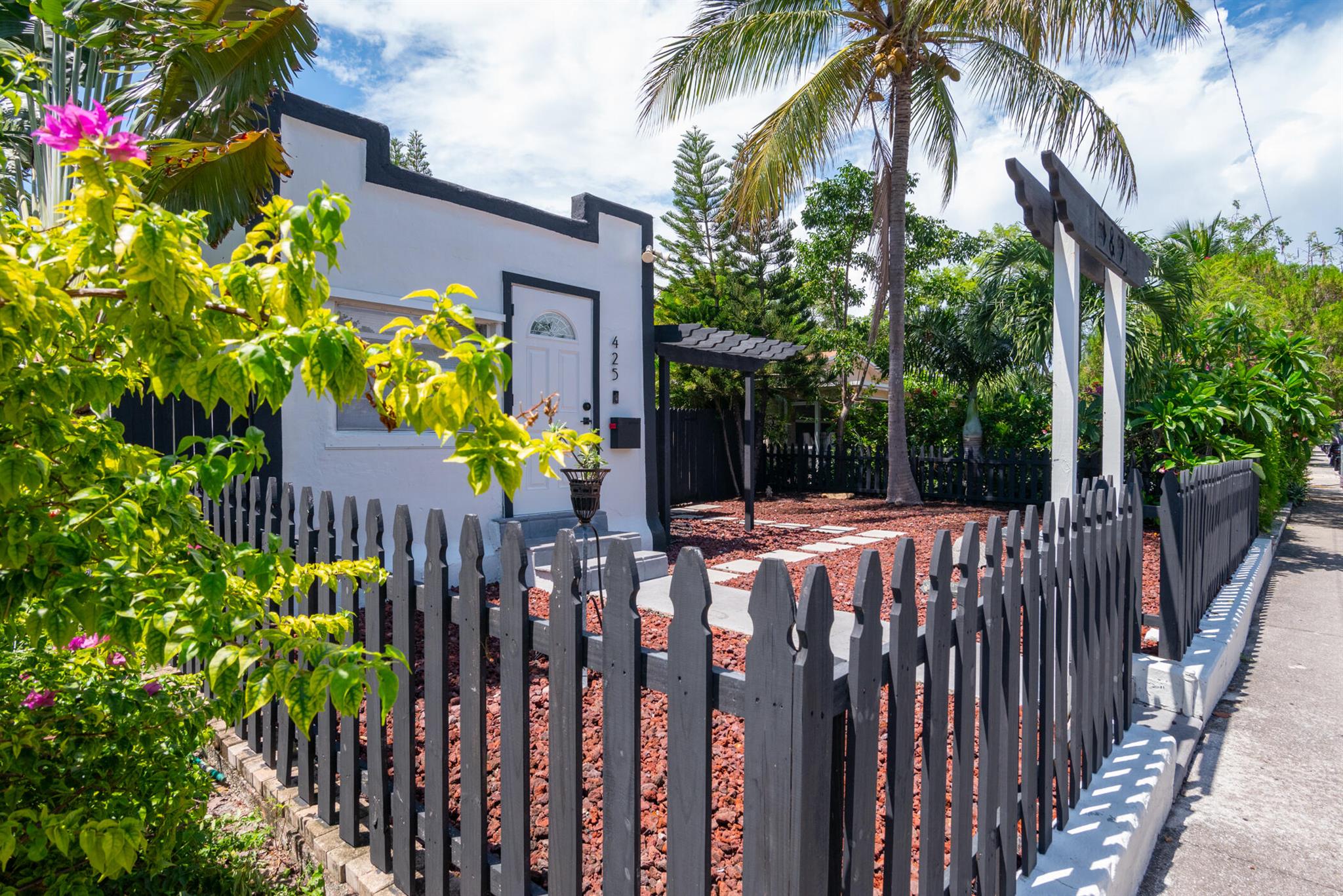 D St, Lake Worth, FL 33460